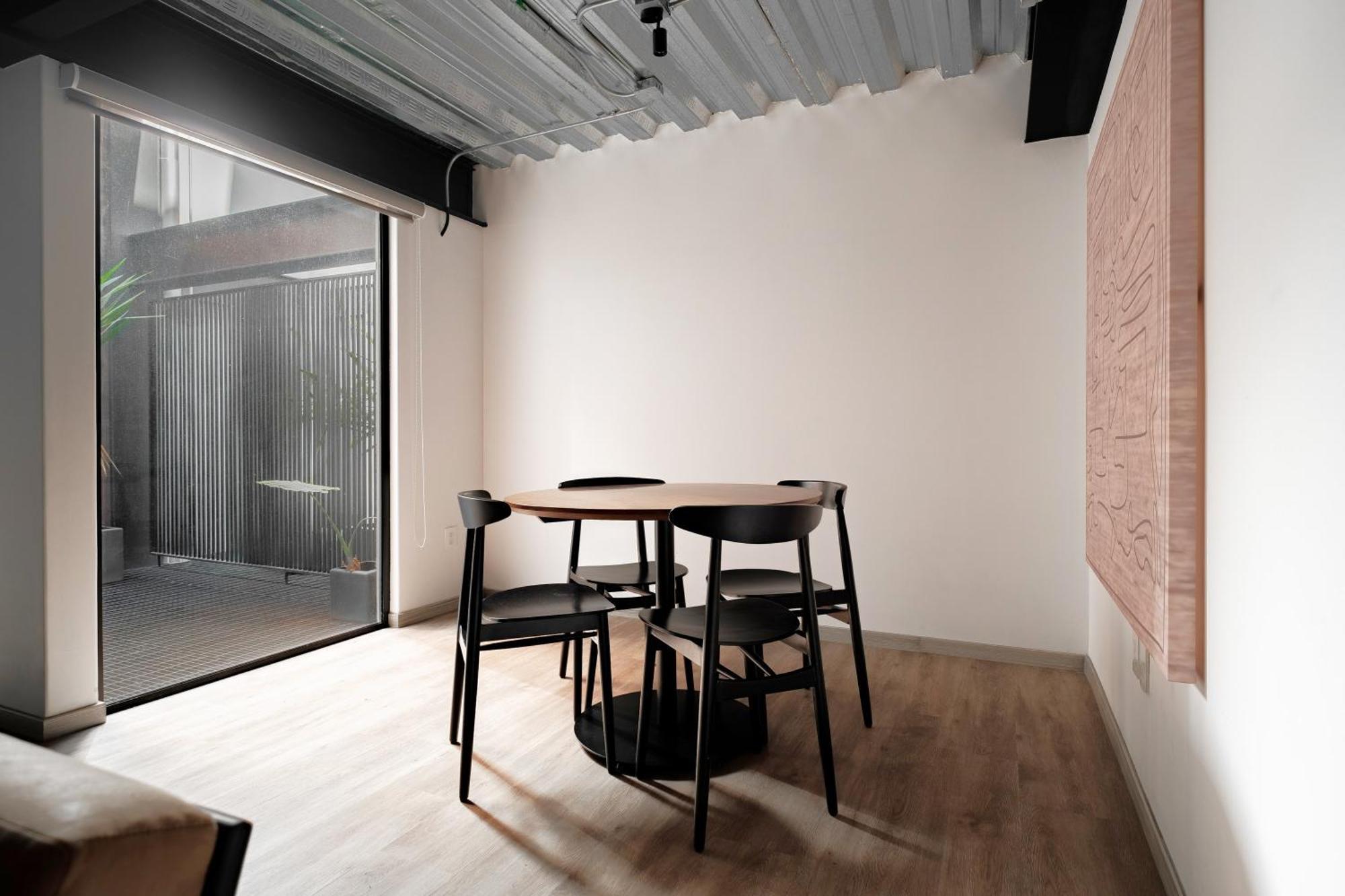Urban Reforma Mexico City By Lumina Room photo