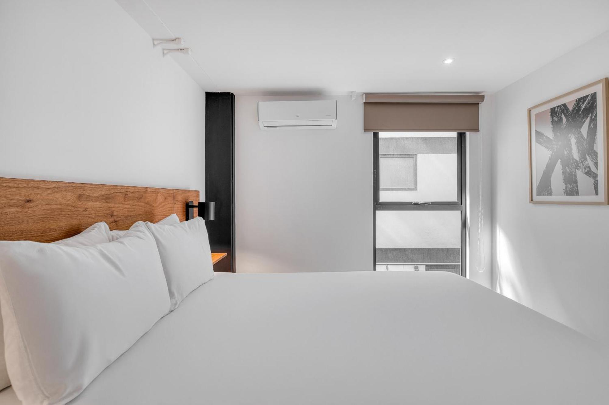 Urban Reforma Mexico City By Lumina Room photo